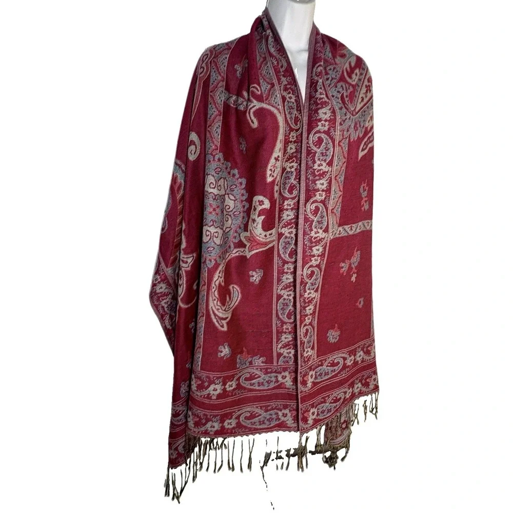Forever 21 Maroon Paisley Pashmina Shawl Scarf Wrap Fringe Boho Burgundy